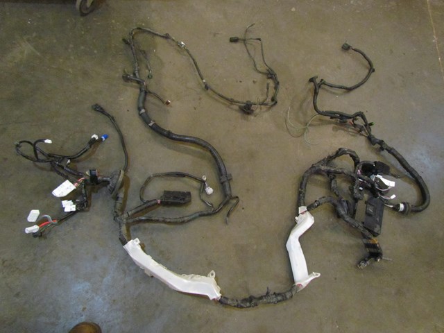 2007 Infiniti G35X Sedan AT Engine Bay Wiring Harness Needs Repair See Pics