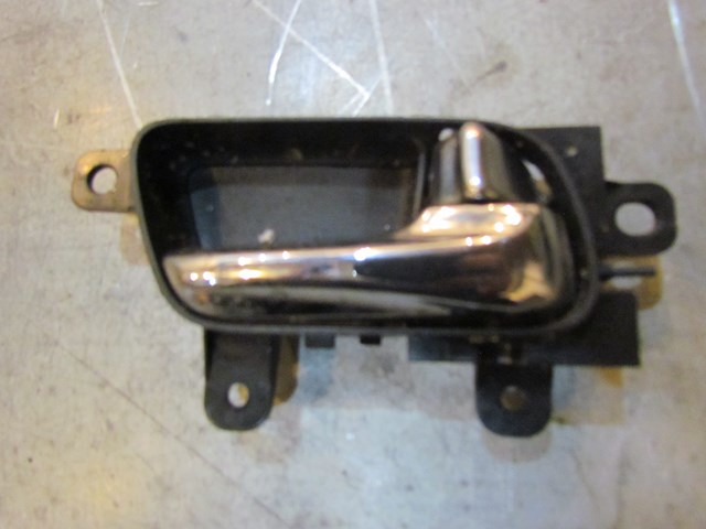 2007 Infiniti G35X Front RH Passenger Interior Door Handle 