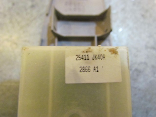 2007 Infiniti G35 Sedan AT Front RH Passenger Door Switch Assy 80960 JK600 25411