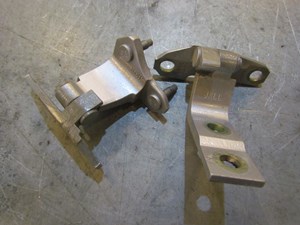 2007 Infiniti G35X Sedan AT Rear LH Drivers Door Hinge Set