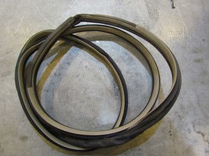 2007 Infiniti G35X Sedan AT Rear LH Drivers Door Seal On Body Tan