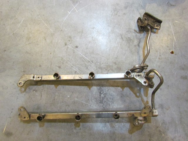 2007 Infiniti G35X Sedan AT Fuel Rail VQ35HR