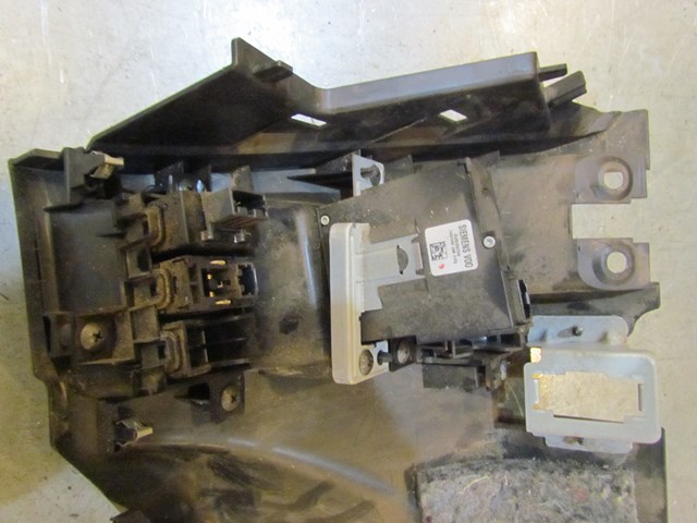 2007 Infiniti G35X Sedan AT LH Drivers Knee Bolster With Switches Minus Ignition