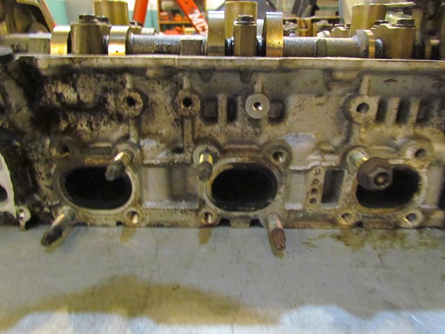 2007 Infiniti G35X Sedan AT Front LH Drivers Cylinder Head Assy See Pics