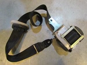 2007 Mazda MazdaSpeed3 RH Passenger Front Seat Belt Retractor