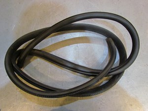 2007 Mazda MazdaSpeed3 Front RH Passenger Door Seal On Body