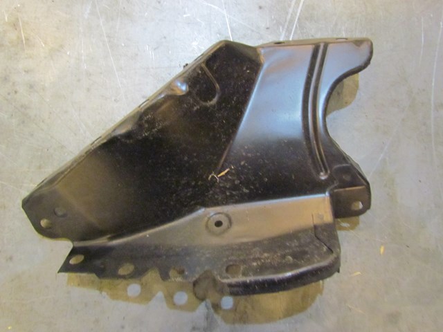 2003 Nissan 350Z Rear RH Passenger Strut Tower Lower Brace