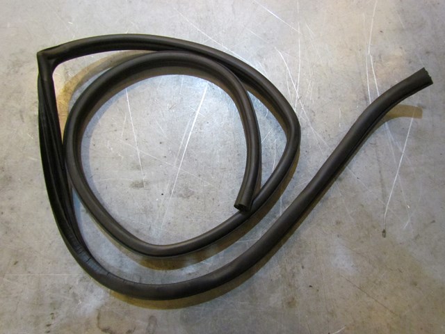 2007 Mazda MazdaSpeed 3 Rear LH Drivers Door Seal On Body