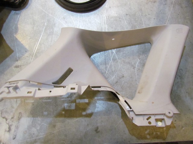 2007 Mazda MazdaSpeed 3 Rear LH Drivers C/D Pillar Trim Panel BP4K 68261