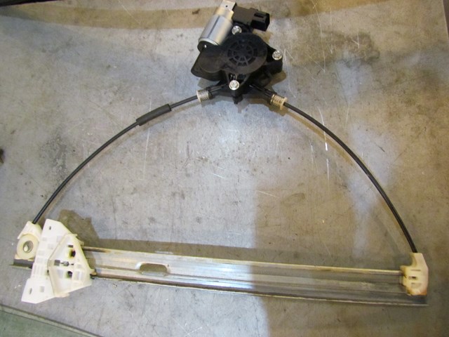2007 Mazda MazdaSpeed 3 Front RH Passenger Window Motor Assy