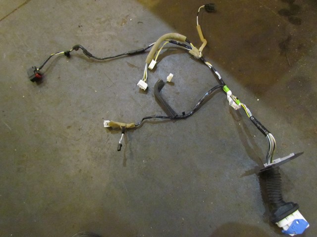 2007 Mazda MazdaSpeed 3 Front RH Passenger Door Wiring BN8K 67 200G