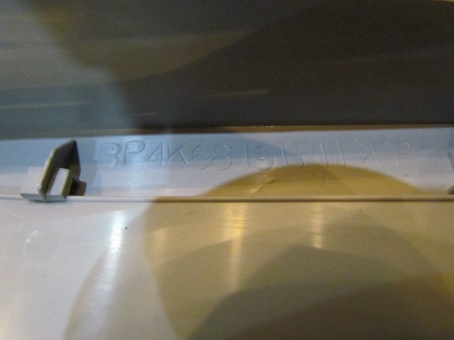 2007 Mazda MazdaSpeed 3 RH Passenger Upper B Pillar Trim Panel BP4K68191