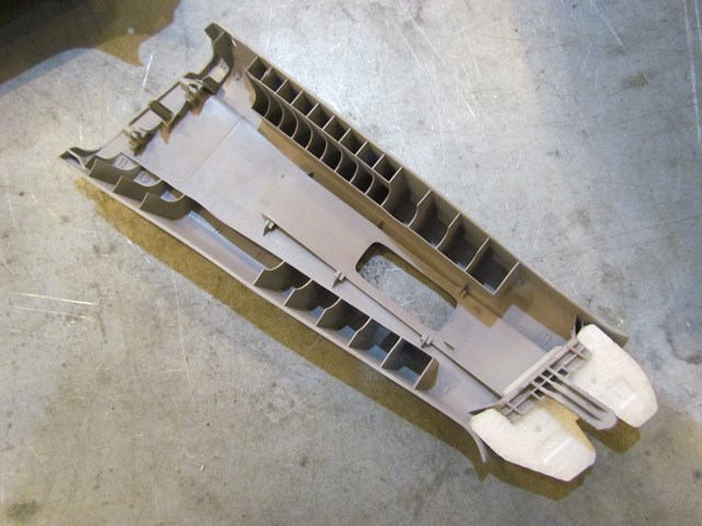 2007 Mazda MazdaSpeed 3 RH Passenger Upper B Pillar Trim Panel BP4K68191