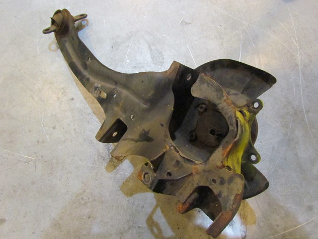 2007 Mazda MazdaSpeed 3 Rear Rh Passenger Spindle Assy Bushing Needs Replacing