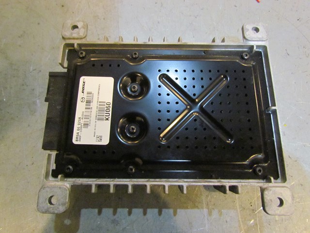 2007 Mazda MazdaSpeed 3 Radio Amplifier BR9A 66 920A