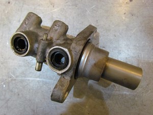 2007 Mazda MazdaSpeed 3 Brake Master Cylinder