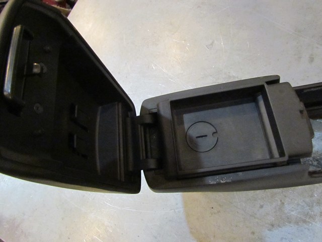2007 Mazda MazdaSpeed 3 Center Console With Armrest BLK