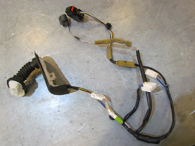 2007 Mazda MazdaSpeed 3 Rear LH Drivers Door Wiring B32H 67 210C