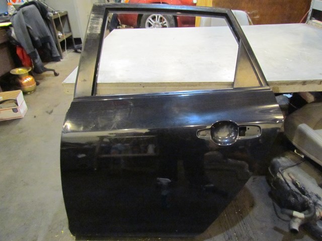 2007 Mazda MazdaSpeed 3 Rear LH Drivers Door Shell Heavy Scratches See Pics