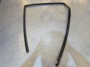 2007 Mazda MazdaSpeed 3 Rear RH Passenger Door Window Trim On Door