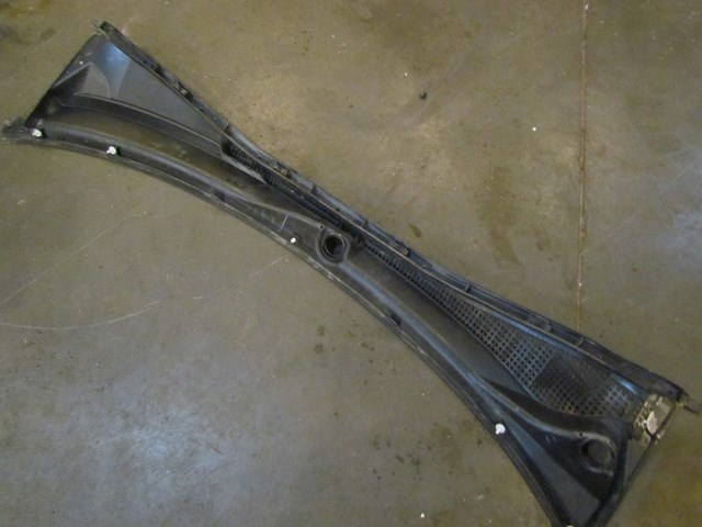 2003 Subaru Forester Windshield Wiper Cowl Vent OEM