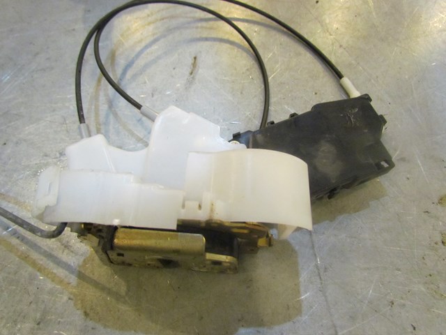 2004 Subaru Forester Front RH Passenger Door Lock Actuator