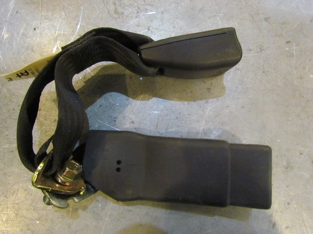 2003 Subaru Forester Rear LH Drivers Dual Seat Belt Buckles
