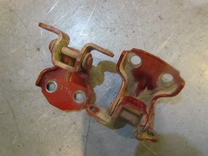 2003 Subaru Forester Rear LH Drivers Door Hinge Set