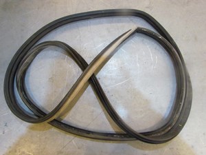 2003 Subaru Forester Rear LH Drivers Door Seal On Body