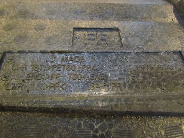 2004 Subaru Forester XT Turbo MT Rear Hatch Cargo Spacer Carrier