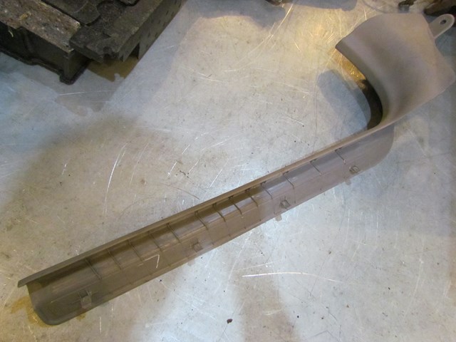 2004 Subaru Forester XT Turbo MT Front LH Drivers Sill Kick Plate 94060 SA090