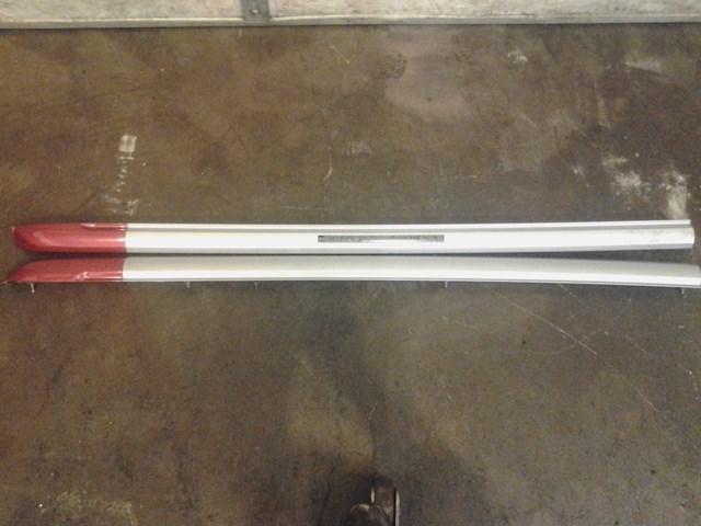 2004 Subaru Forester 2.5XT Roof Rails (missing front caps)