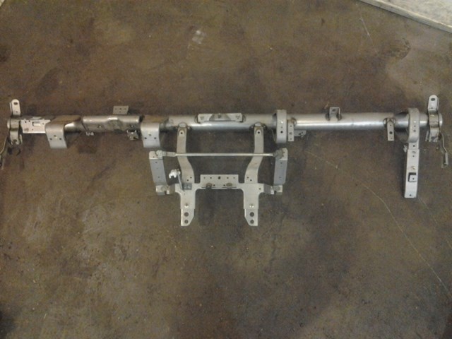 2004 Subaru Forester 2.5XT Dashh Reinforcement Bar