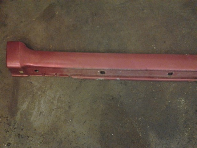 2004 Subaru Forester 2.5XT LH Side Skirt