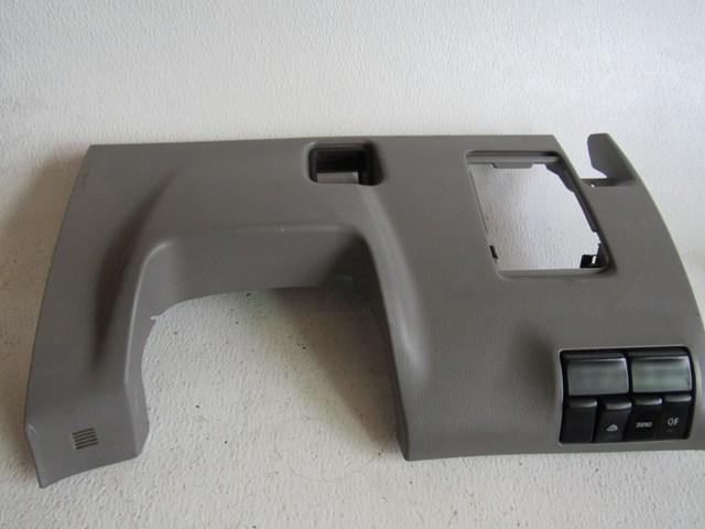 2004 Subaru Forester XT Turbo MT Knee Bolster With Switches Assy