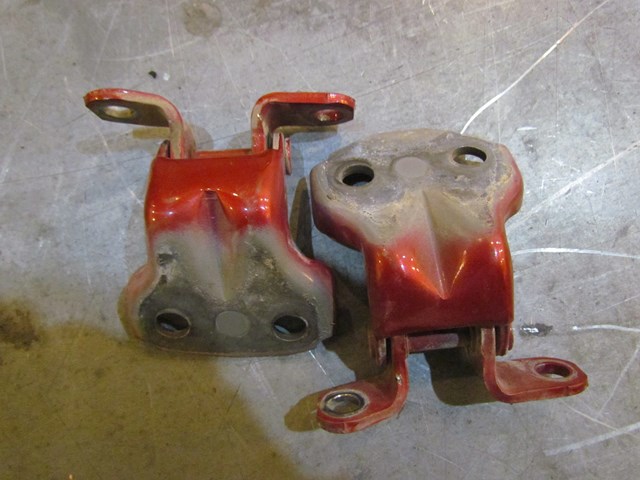 2004 Subaru Forester XT Turbo MT Rear RH Passenger Door Hinge