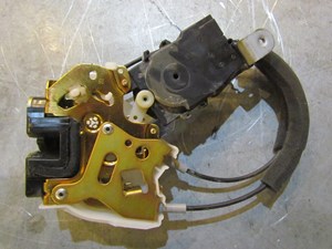 2004 Subaru Forester XT Turbo MT Rear RH Passenger Door Lock Actuator