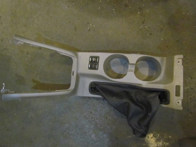 2004 Subaru Forester XT Turbo MT Center Console Assy