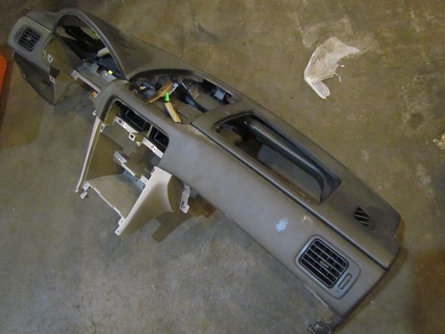 2004 Subaru Forester XT Turbo MT Dash Panel Assy With Wiring