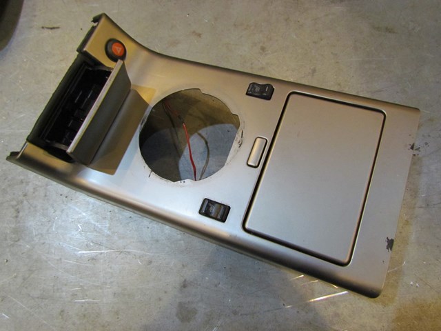 2003 Infinti G35 Coupe Center Console Shifter Surround Cup Holders Assy