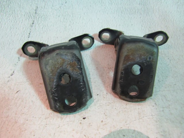 2003 Infiniti G35 Coupe Front Rh Passenger Door Hinge Set