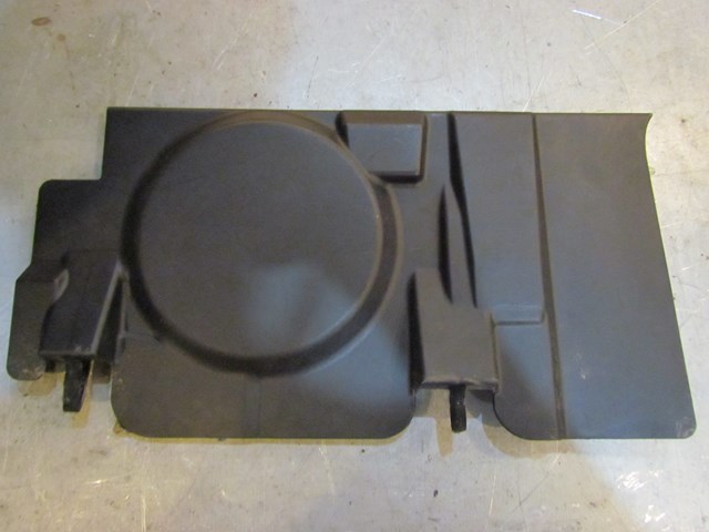 2003 Infiniti G35 Coupe RH Passenger Knee Bolster 68920 AM600