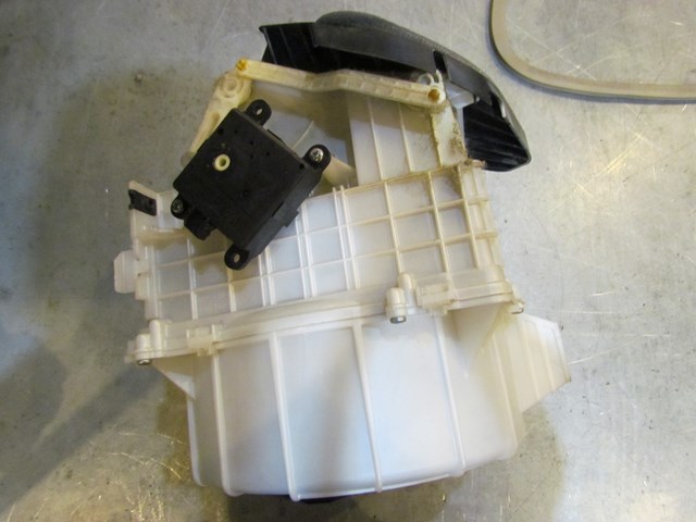 2003 Infiniti G35 Coupe Blower Motor Assy 27200 AM600
