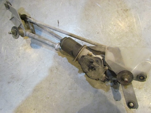 2003 Infiniti G35 Coupe Wiper Motor Assy
