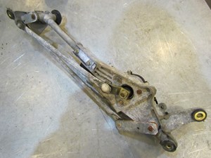 2003 Infiniti G35 Coupe Wiper Motor Assy