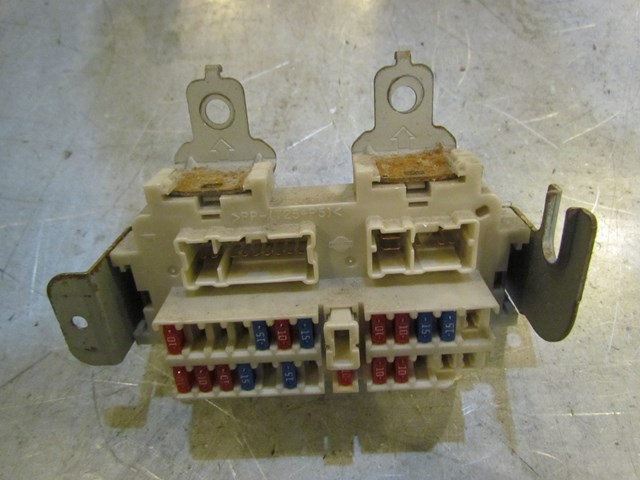 2003 Infiniti G35 Coupe Front LH Drivers Interior Fuse Box Assy AM600 3013