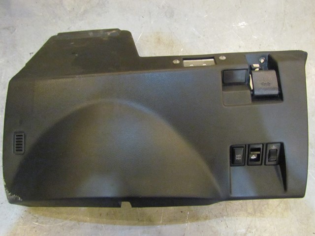 2003 Infiniti G35 Coupe LH Drivers Knee Bolster 68106 AM601