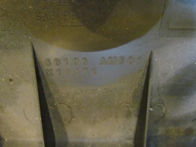 2003 Infiniti G35 Coupe LH Drivers Knee Bolster 68106 AM601