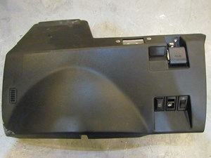 2003 Infiniti G35 Coupe LH Drivers Knee Bolster 68106 AM601