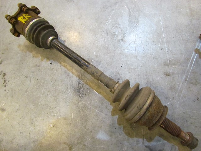 2003 Infiniti G35 Coupe Rear RH Passenger Axle Assy